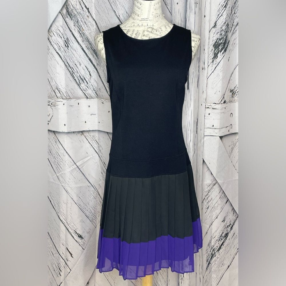 LOFT Black Sleeveless Dress Purple Accordion Pleat Hem Size 8